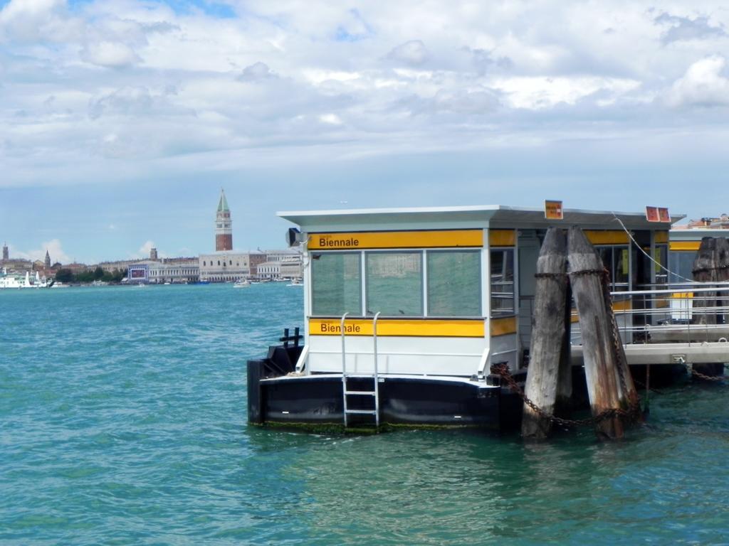 Biennale 252 Veneza Quarto foto